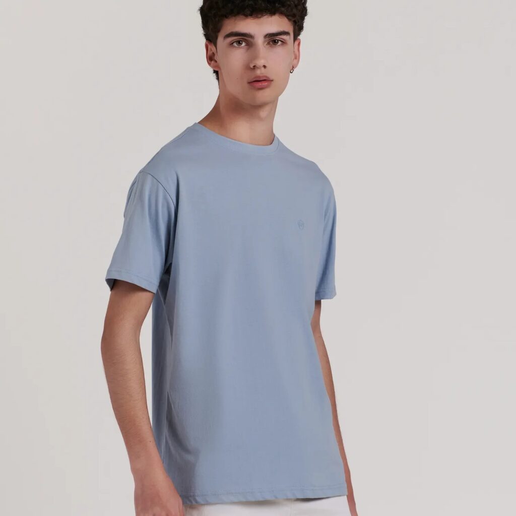 Camiseta Basic Logo Celeste