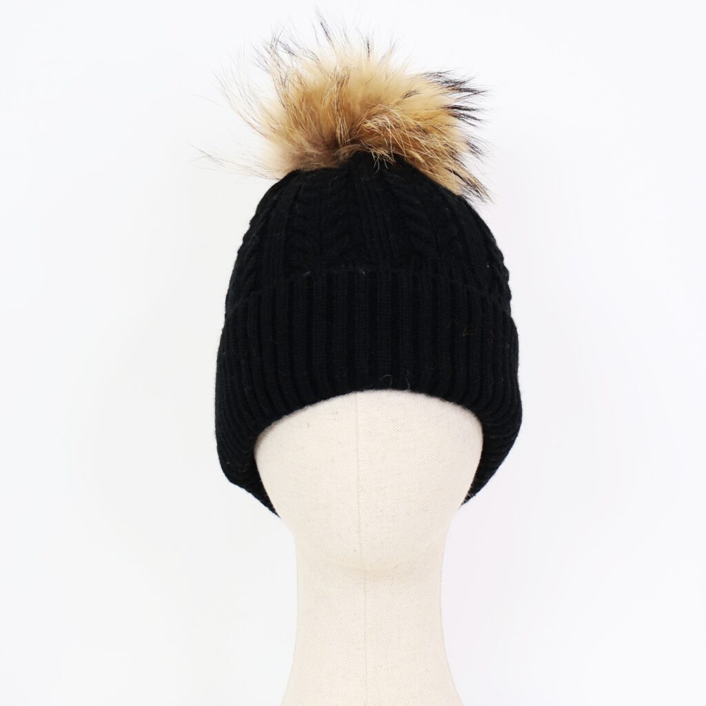 Gorro Pompón Ochos Negro