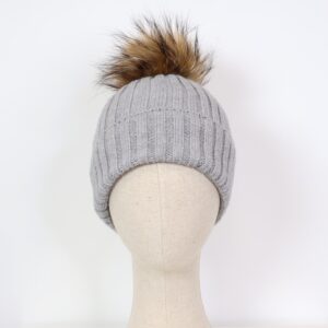 Gorro Pompón Gris Claro
