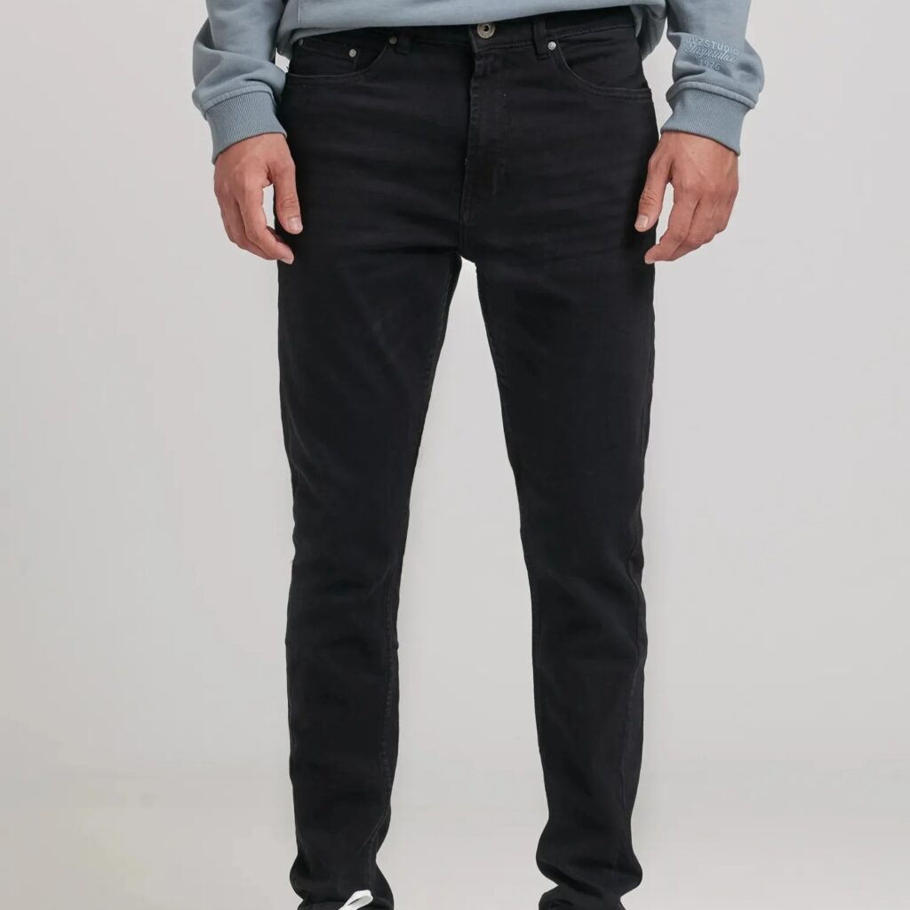 Jeans Basic Slim Fit Negro