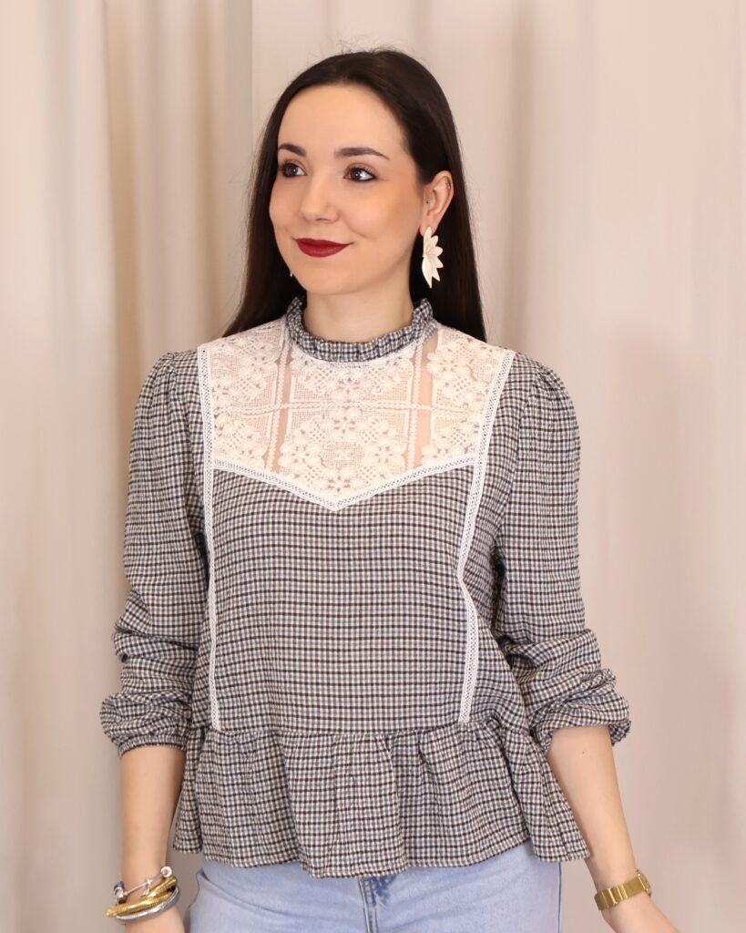 Blusa vichy encaje