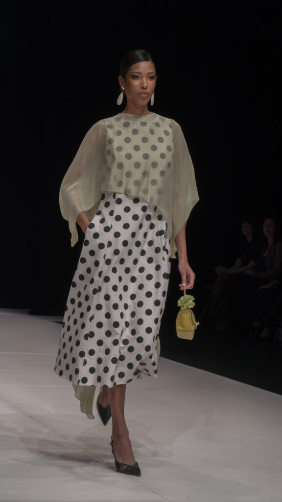 Vestido Beige Lunares