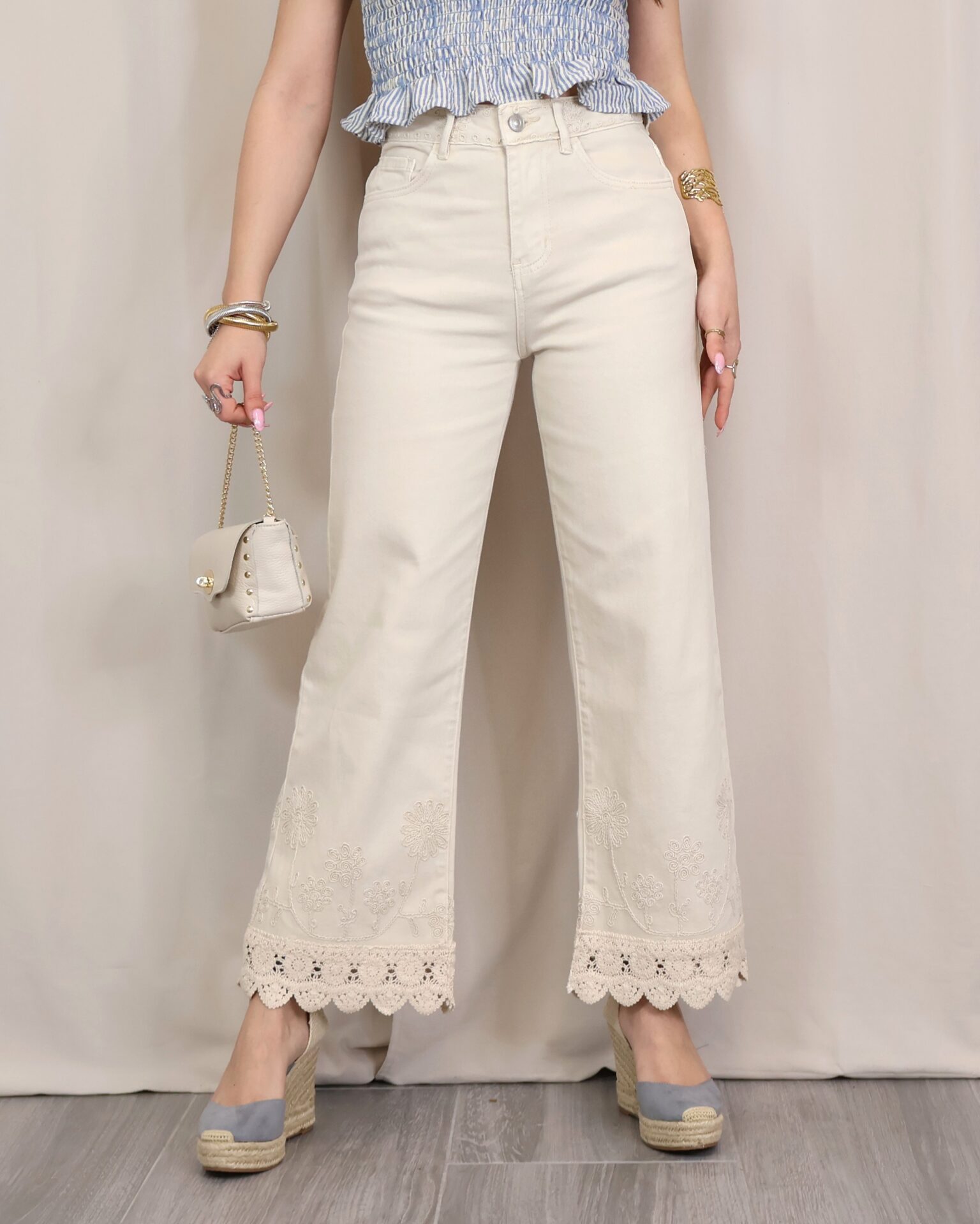 Jeans Beige Bordado