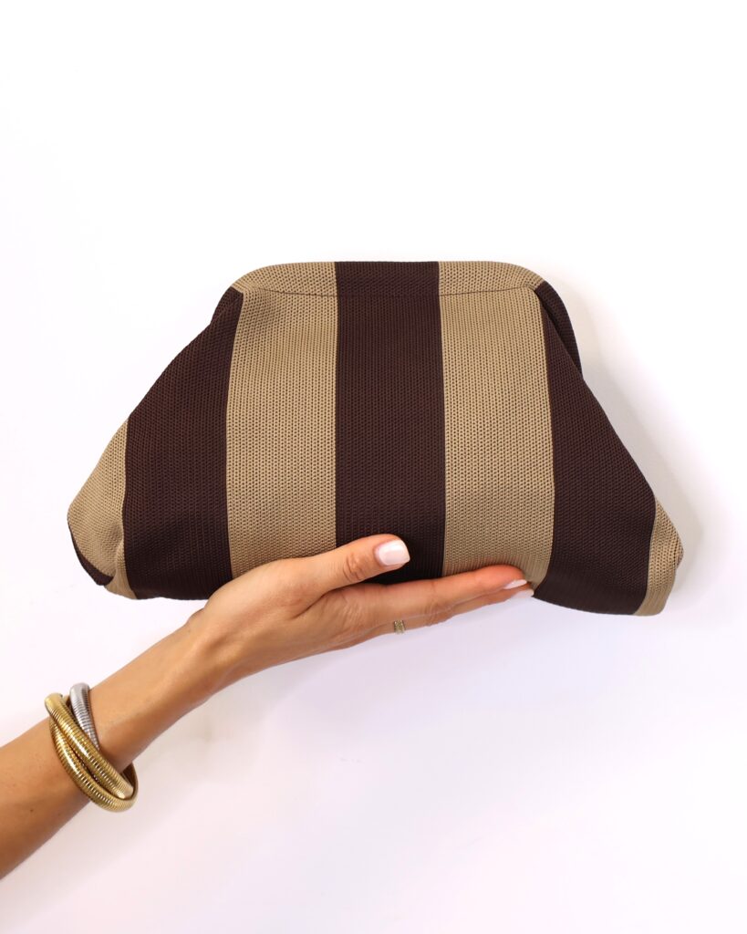 Bolso Clutch Rayas Choco-Beige