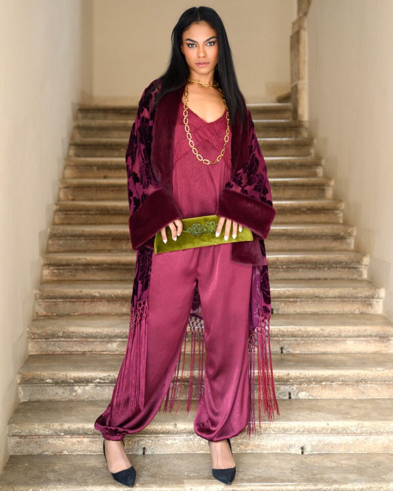 Kimono Flecos Floral Burdeos