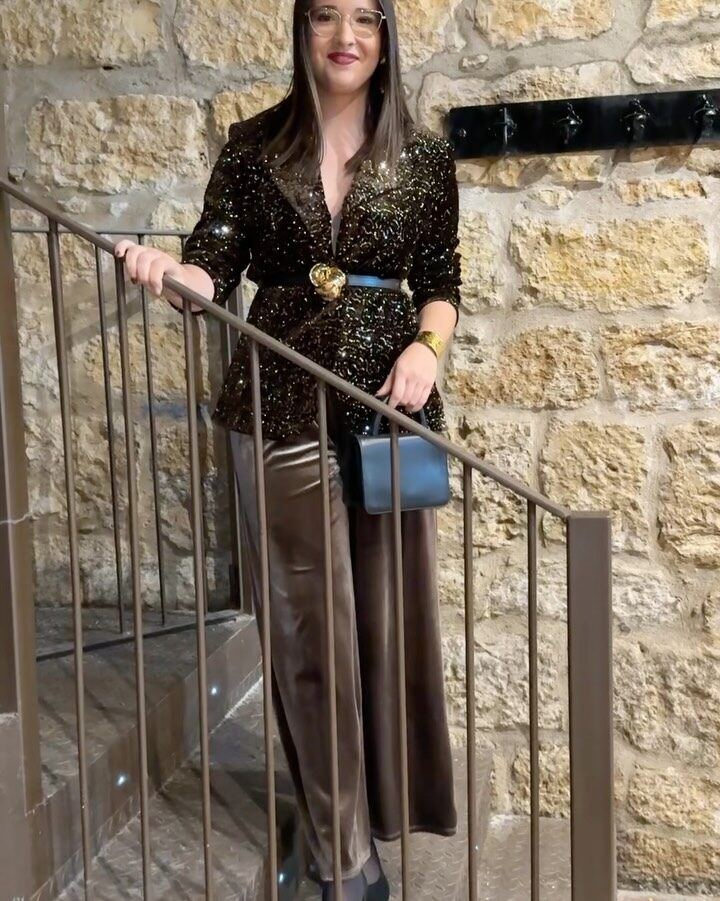 Instagram post from lunaresenmiarmario. This post is in position 5.