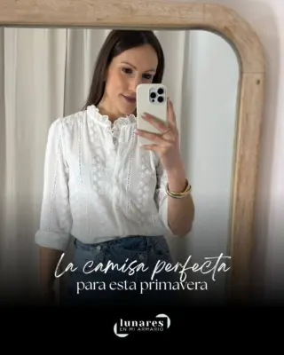 Instagram post from lunaresenmiarmario. This post is in position 3.