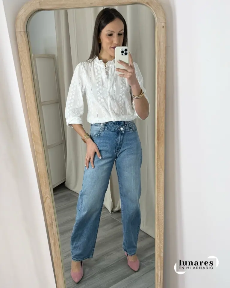 Instagram post from lunaresenmiarmario. This post is in position 6.